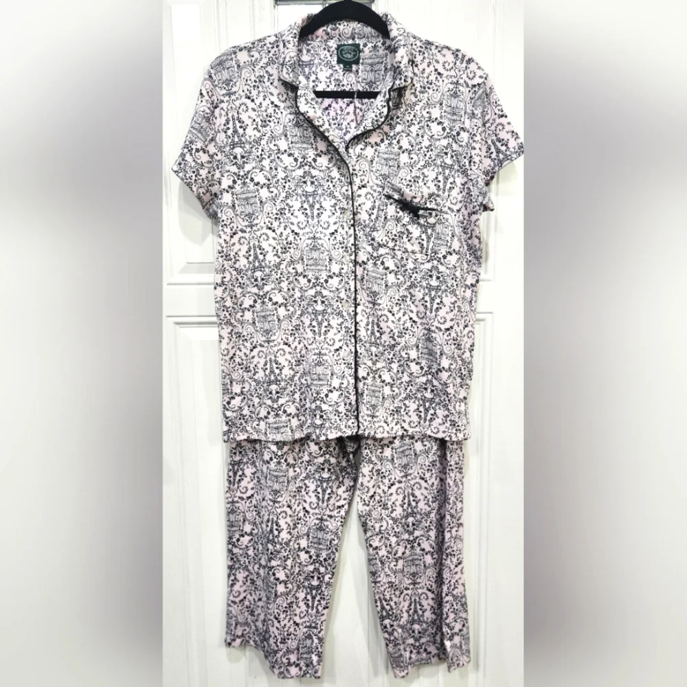 Laura Ashley pink black Paris theme 2pc. Pajamas set women's size Medium